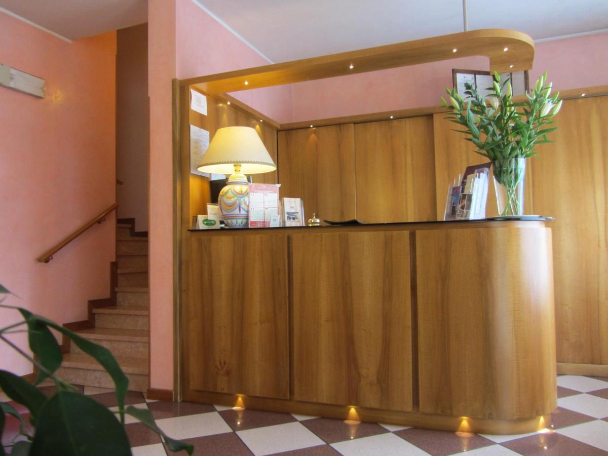 Hotel Ristorante Al Bassanello Bassano del Grappa Exterior foto