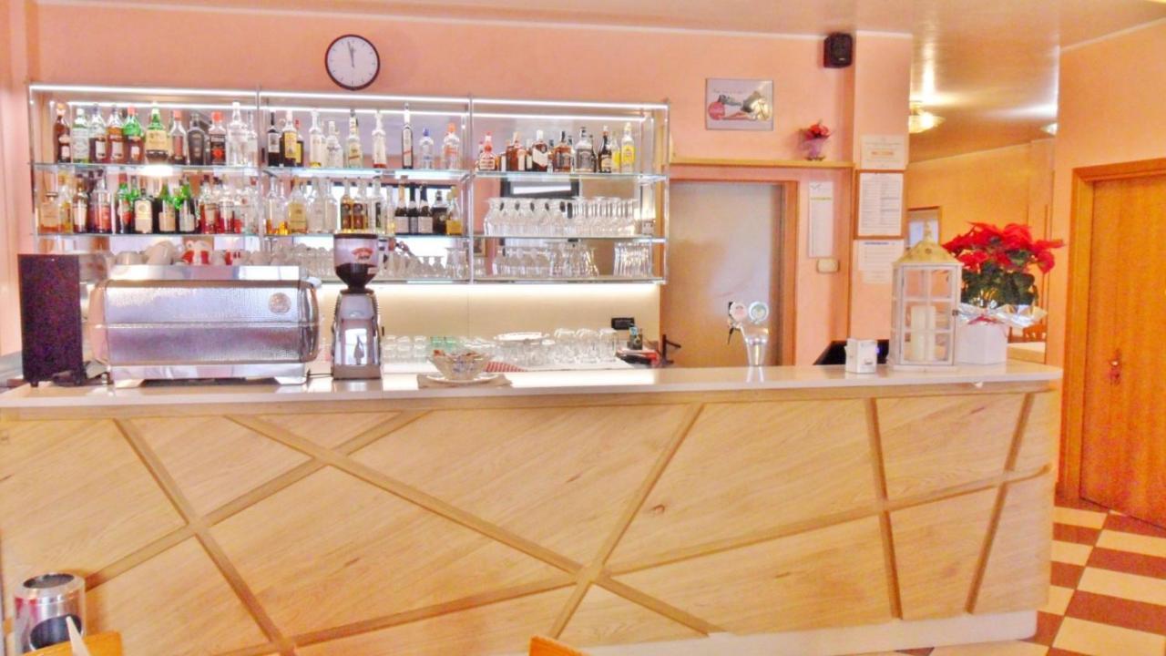 Hotel Ristorante Al Bassanello Bassano del Grappa Exterior foto